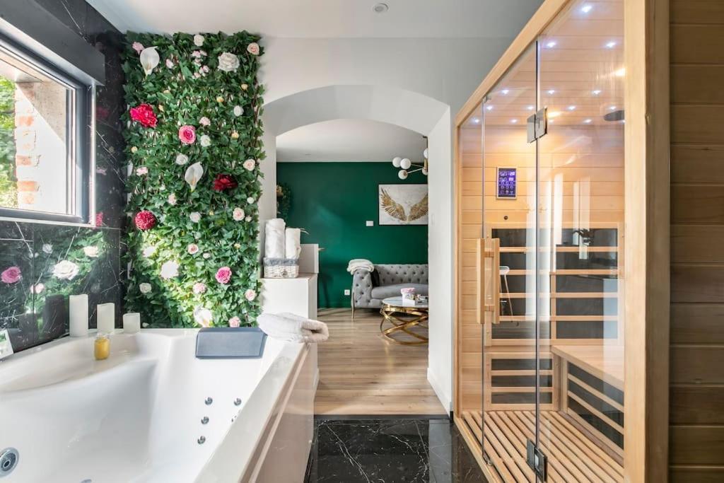 Sauna, Jacuzzi, Terrasse Et Parking Rouen Esterno foto