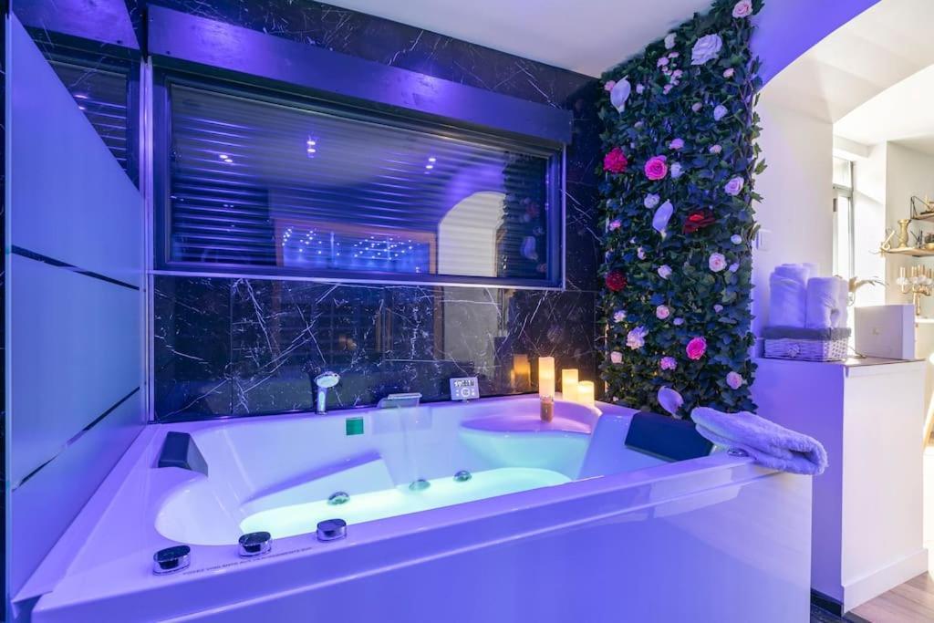 Sauna, Jacuzzi, Terrasse Et Parking Rouen Esterno foto