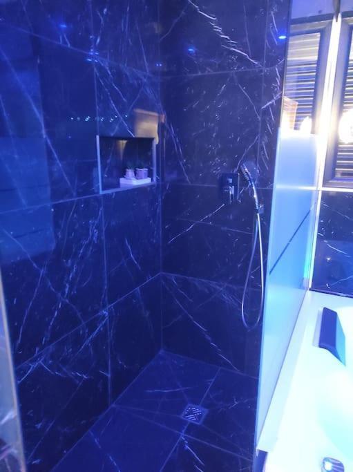 Sauna, Jacuzzi, Terrasse Et Parking Rouen Esterno foto